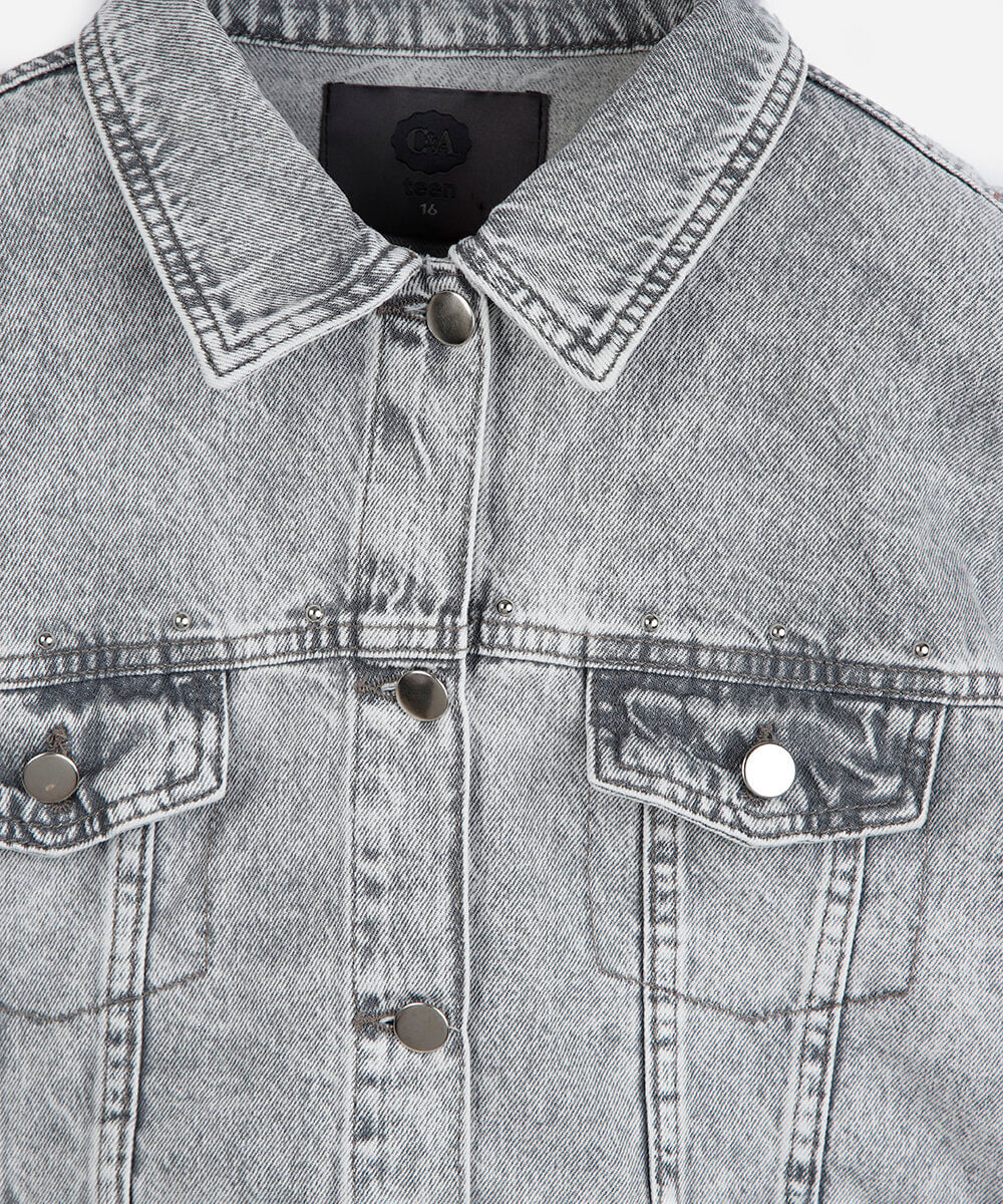 jaqueta cropped juvenil jeans com tachas cinza