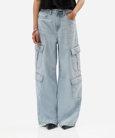 calça skater feminina jeans com bolsos cargo azul
