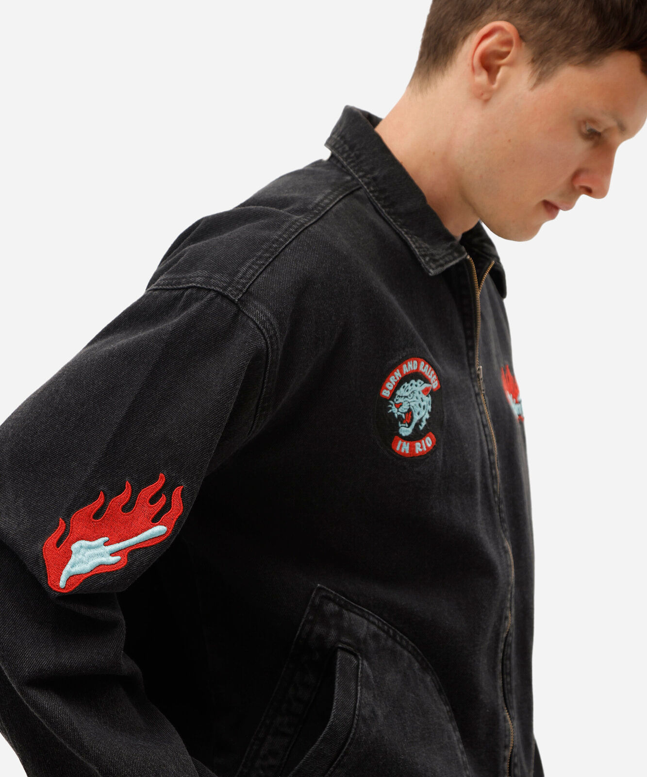 jaqueta masculina jeans com bordados estonada rock in rio preta