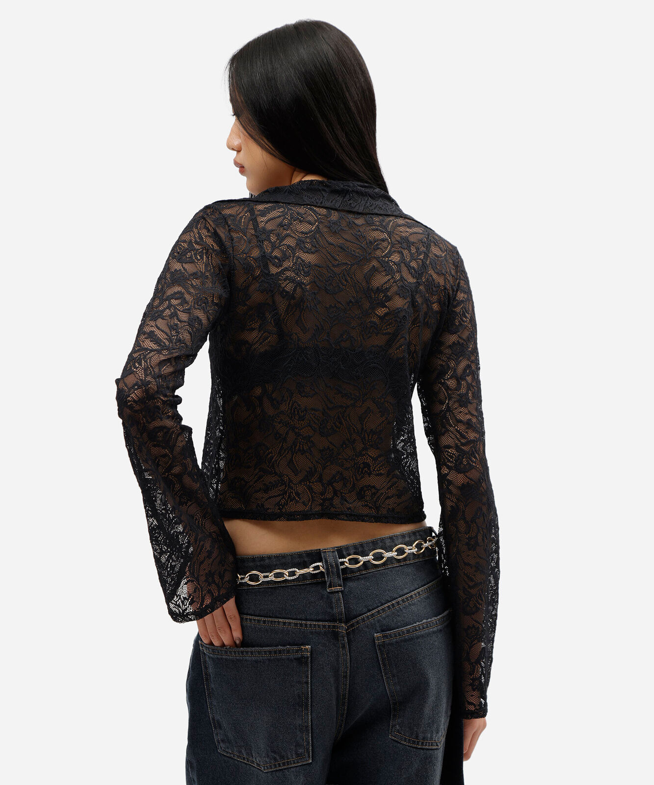 blusa feminina de renda decote v manga longa  com babado preta
