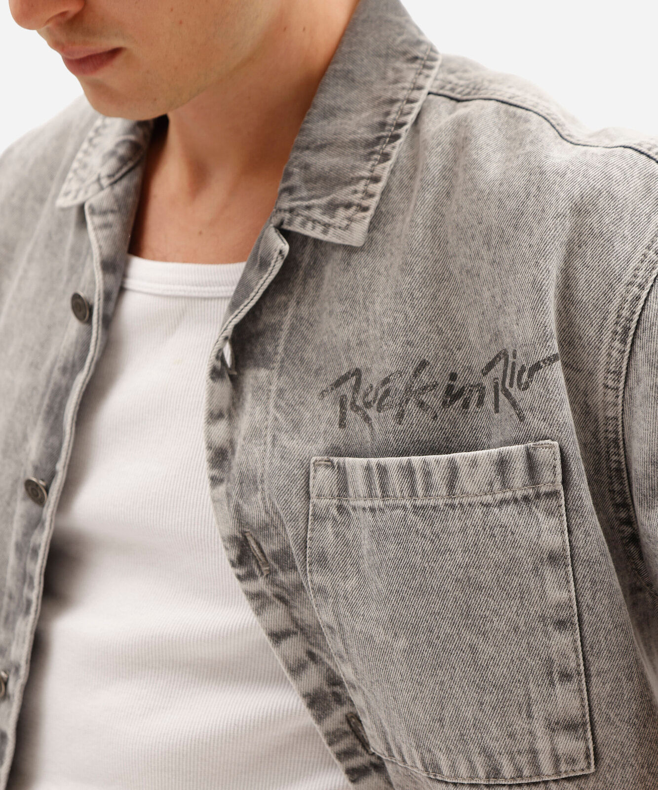 camisa box fit masculina jeans marmorizada rock in rio cinza