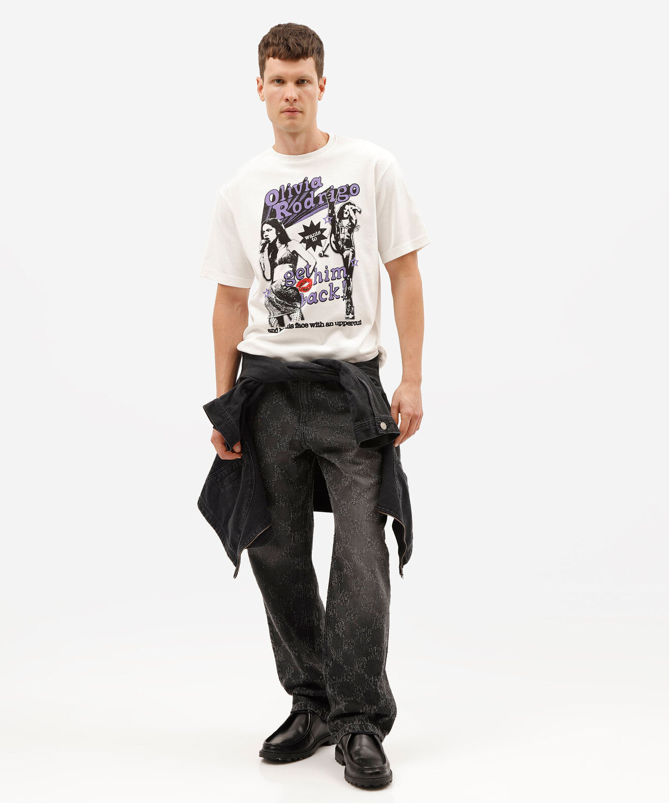 camiseta masculina com algodão manga curta olivia rodrigo off white