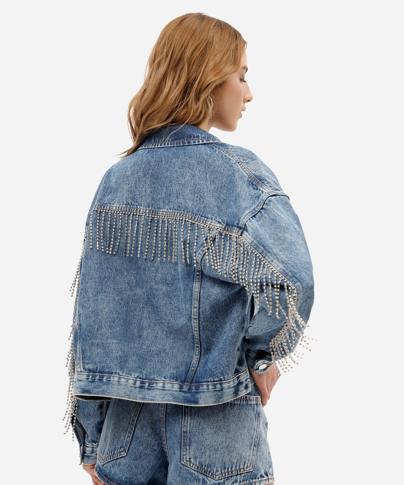 jaqueta feminina jeans com franjas  de brilhos azul