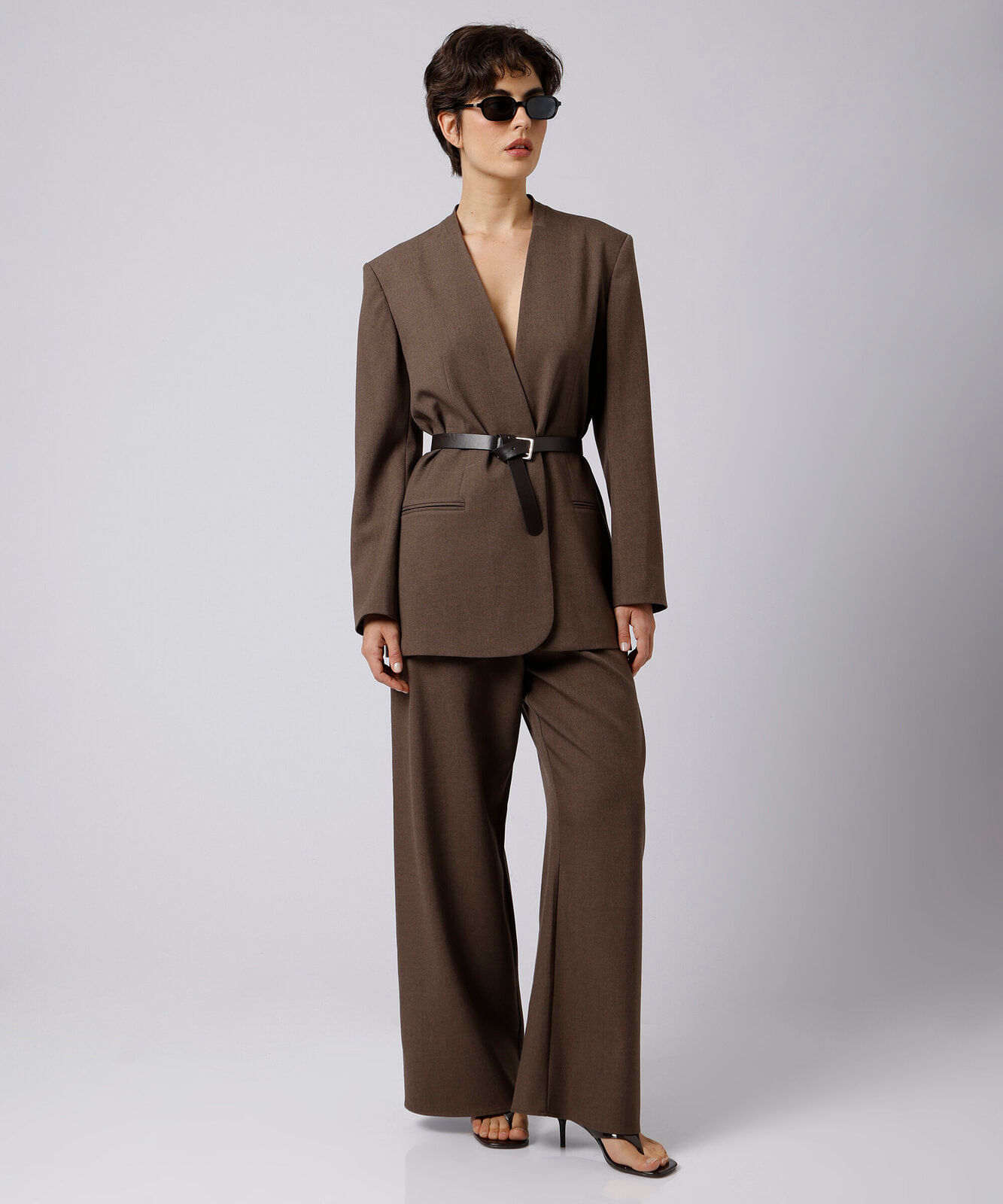 blazer de alfaiataria feminino sem lapela mindset marrom
