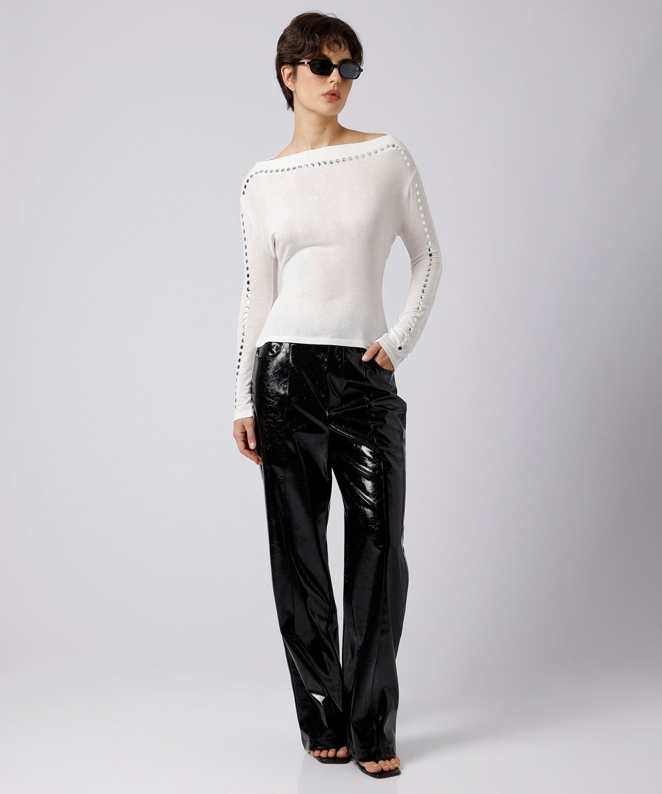 calça reta feminina de pu texturizada mindset preta