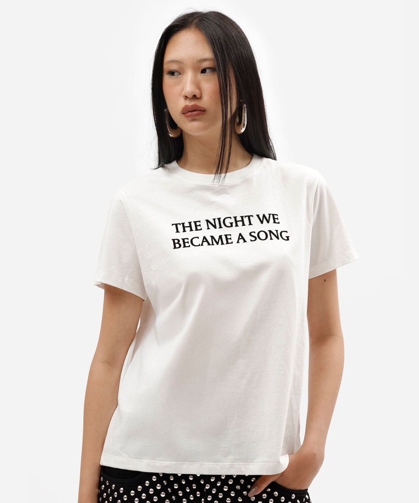 camiseta feminina de algodão manga curta estampada off white