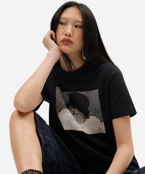 camiseta feminina de algodão manga curta billie eilish preta