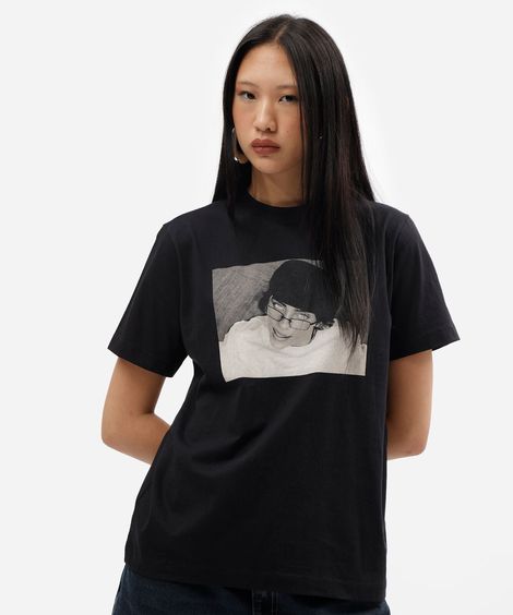 camiseta feminina de algodão manga curta billie eilish preta
