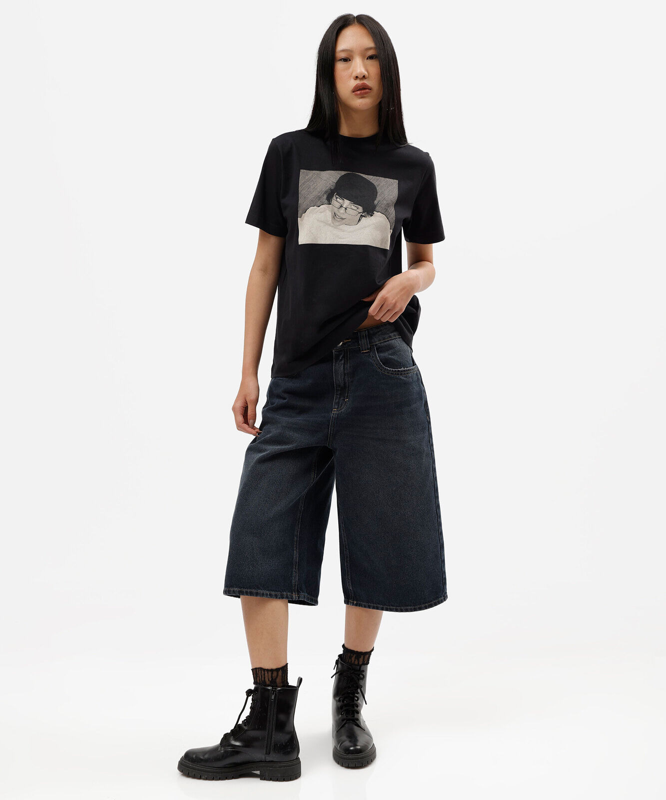 camiseta feminina de algodão manga curta billie eilish preta