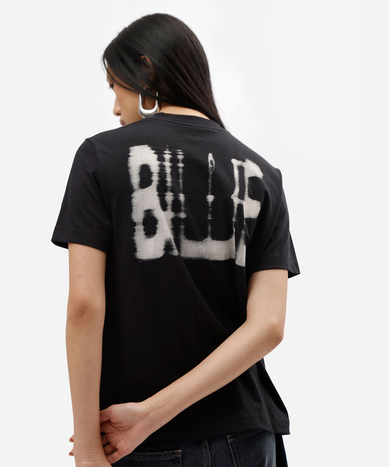 camiseta feminina de algodão manga curta billie eilish preta