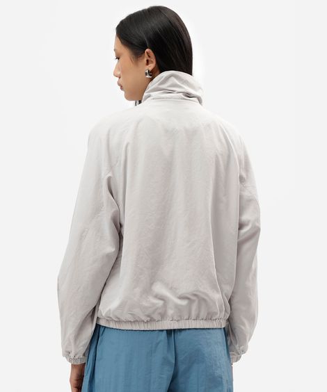jaqueta bomber feminina gola funnel neck com bolsos cinza