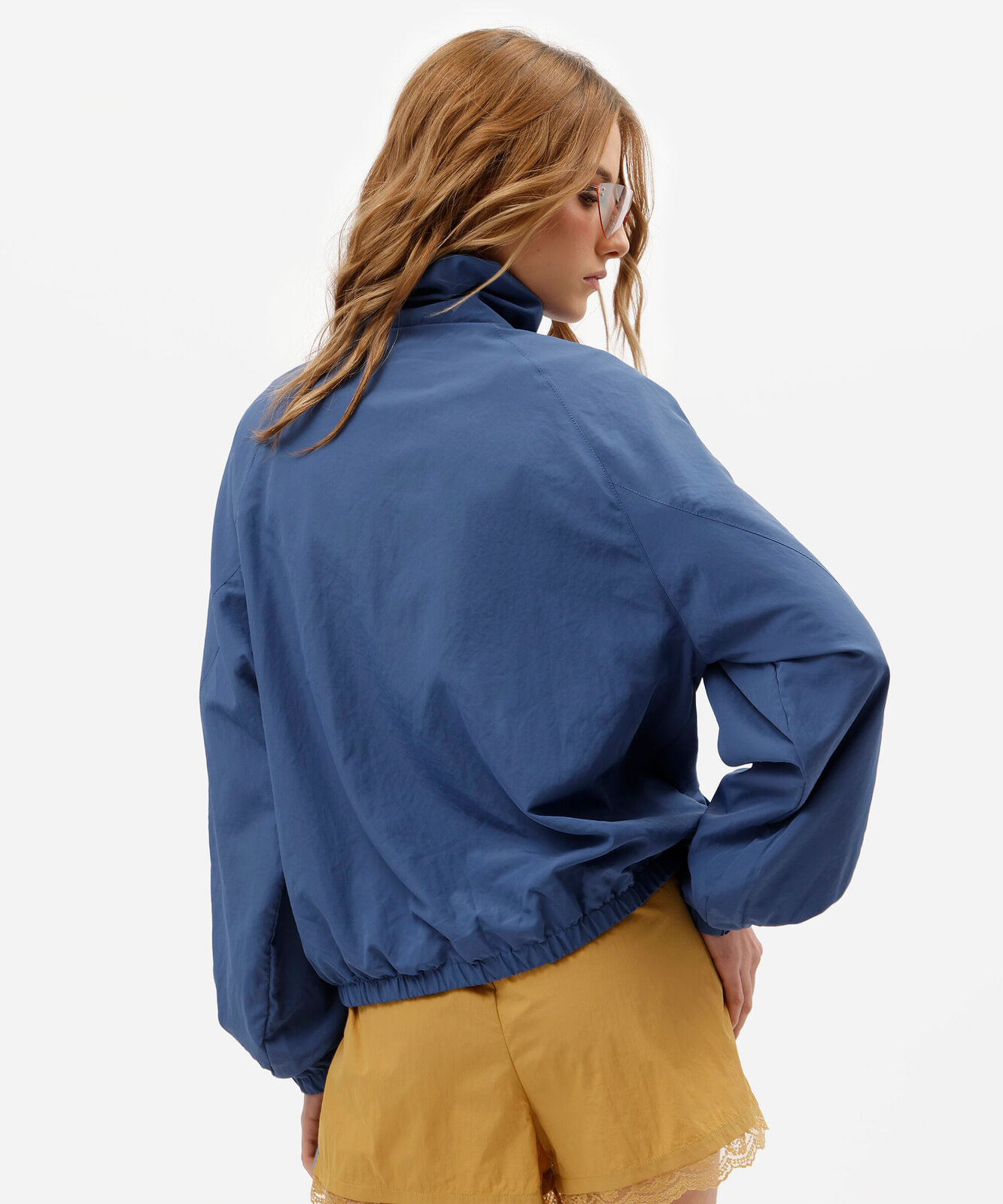 jaqueta bomber feminina gola funnel neck com bolsos azul
