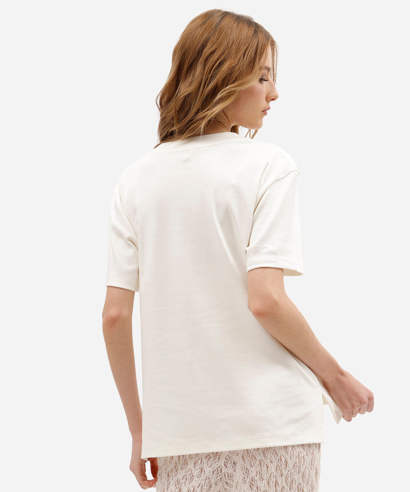 camiseta oversized feminina de algodão peruano manga curta estampada off white