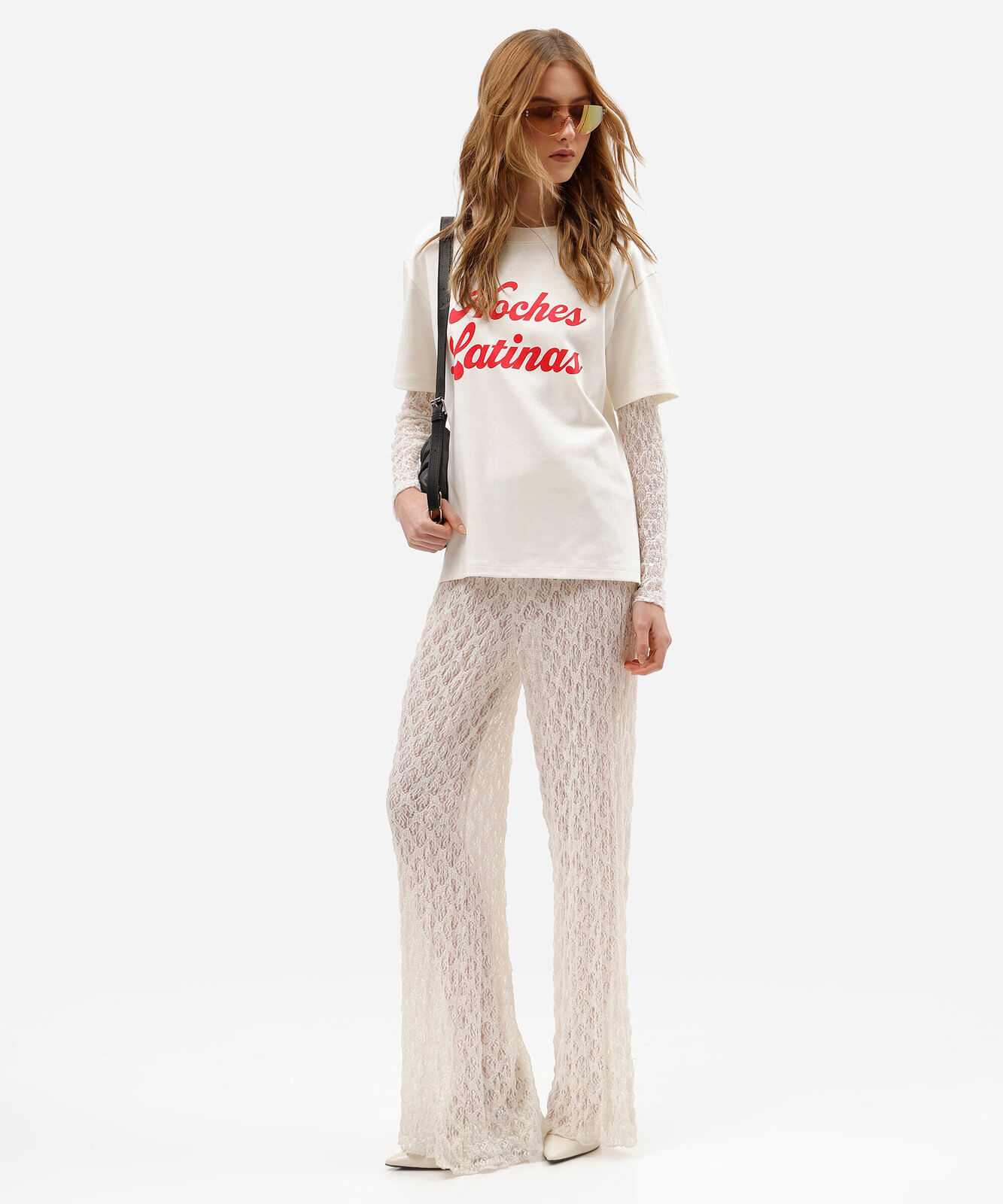 camiseta oversized feminina de algodão peruano manga curta estampada off white