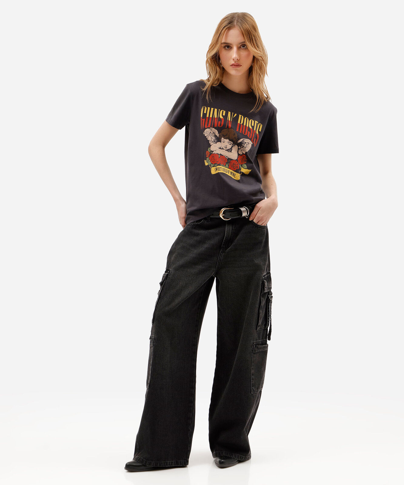camiseta feminina de algodão peruano manga curta guns n roses cinza