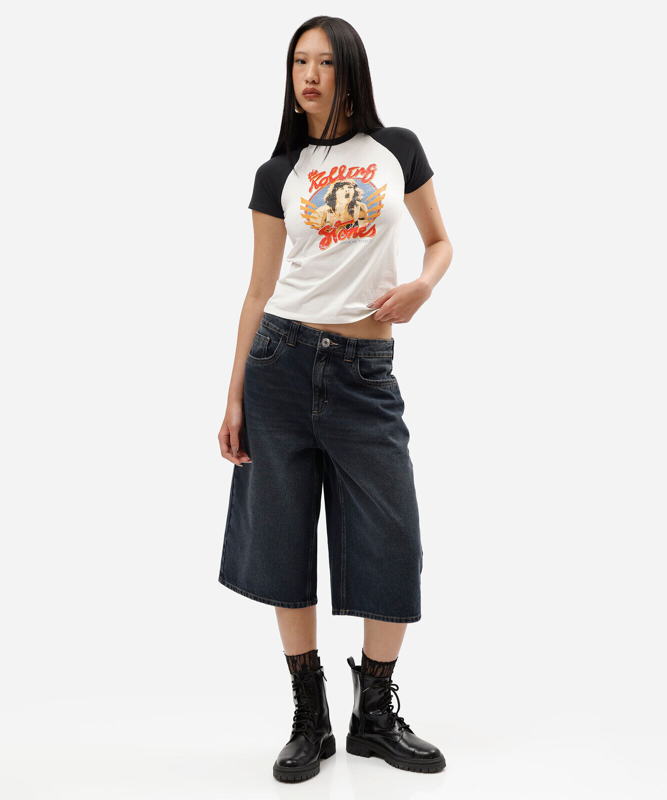 camiseta raglan baby look feminina de algodão manga curta the rolling stones off white