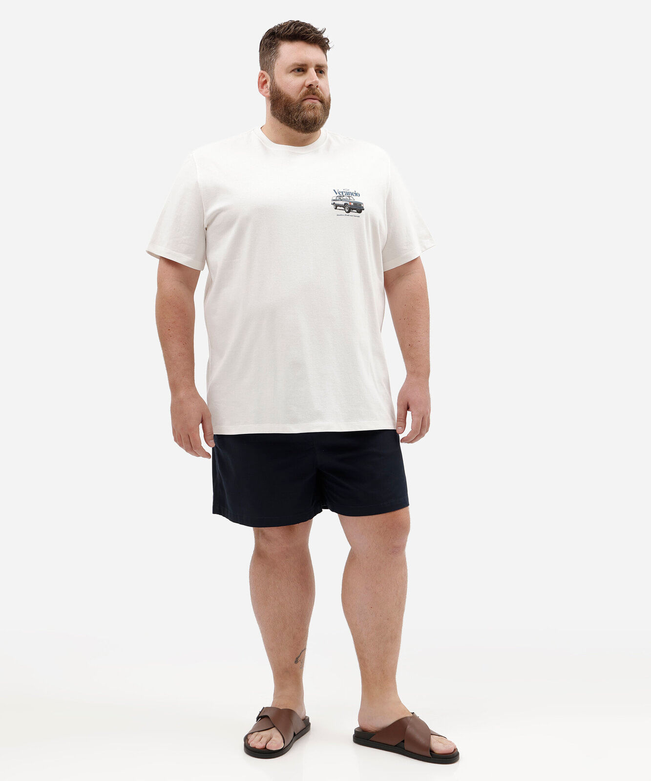 camiseta relaxed masculina chevrolet veraneio plus size off white