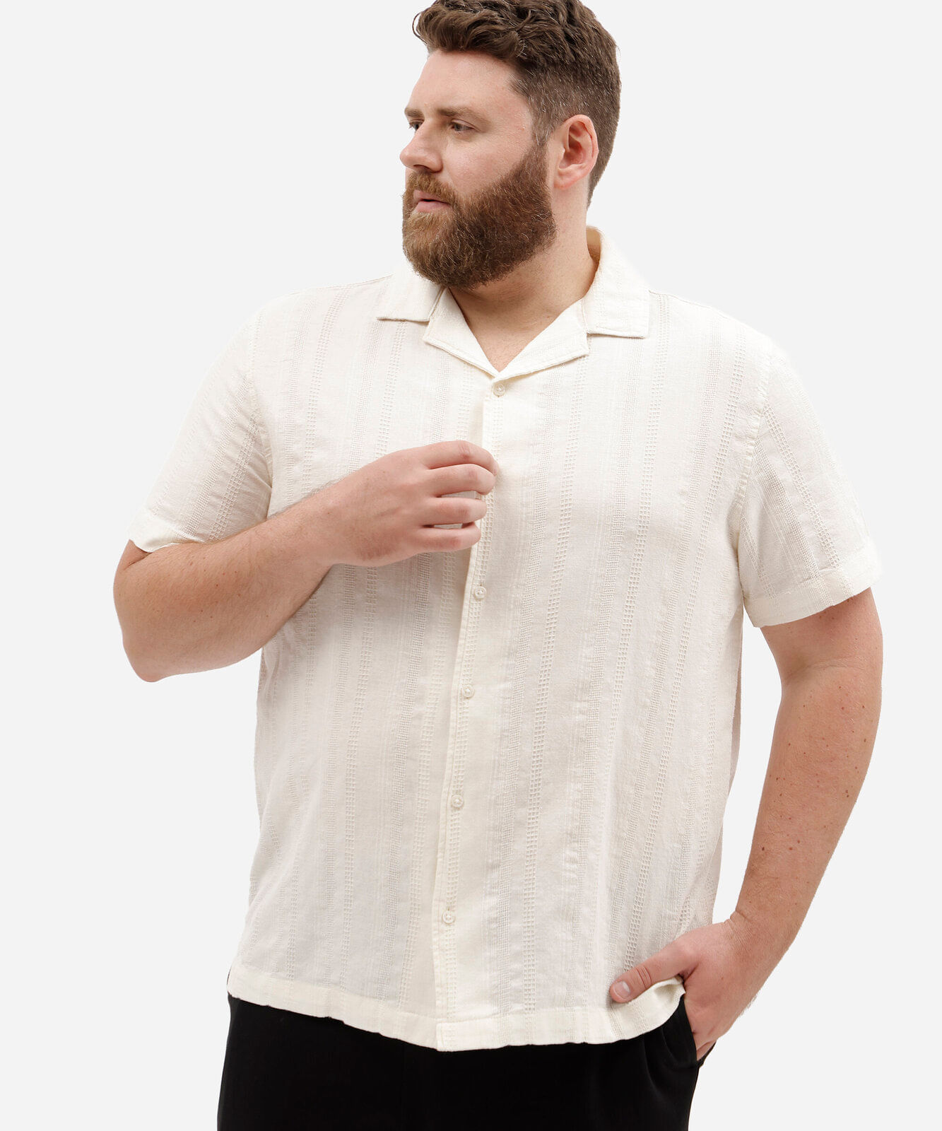 camisa masculina com linho manga curta texturizada plus size off white