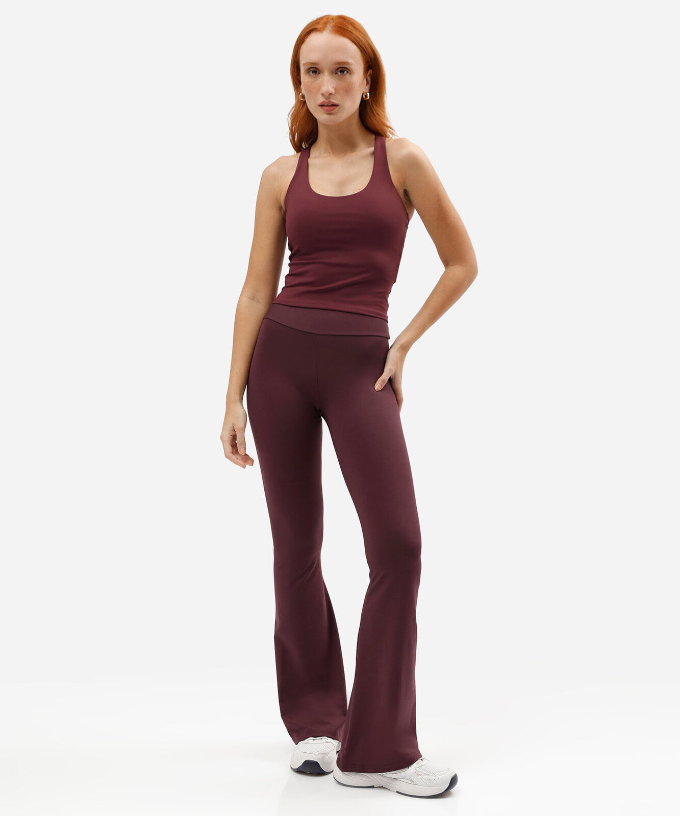 calça legging flare esportiva feminina de poliamida vinho