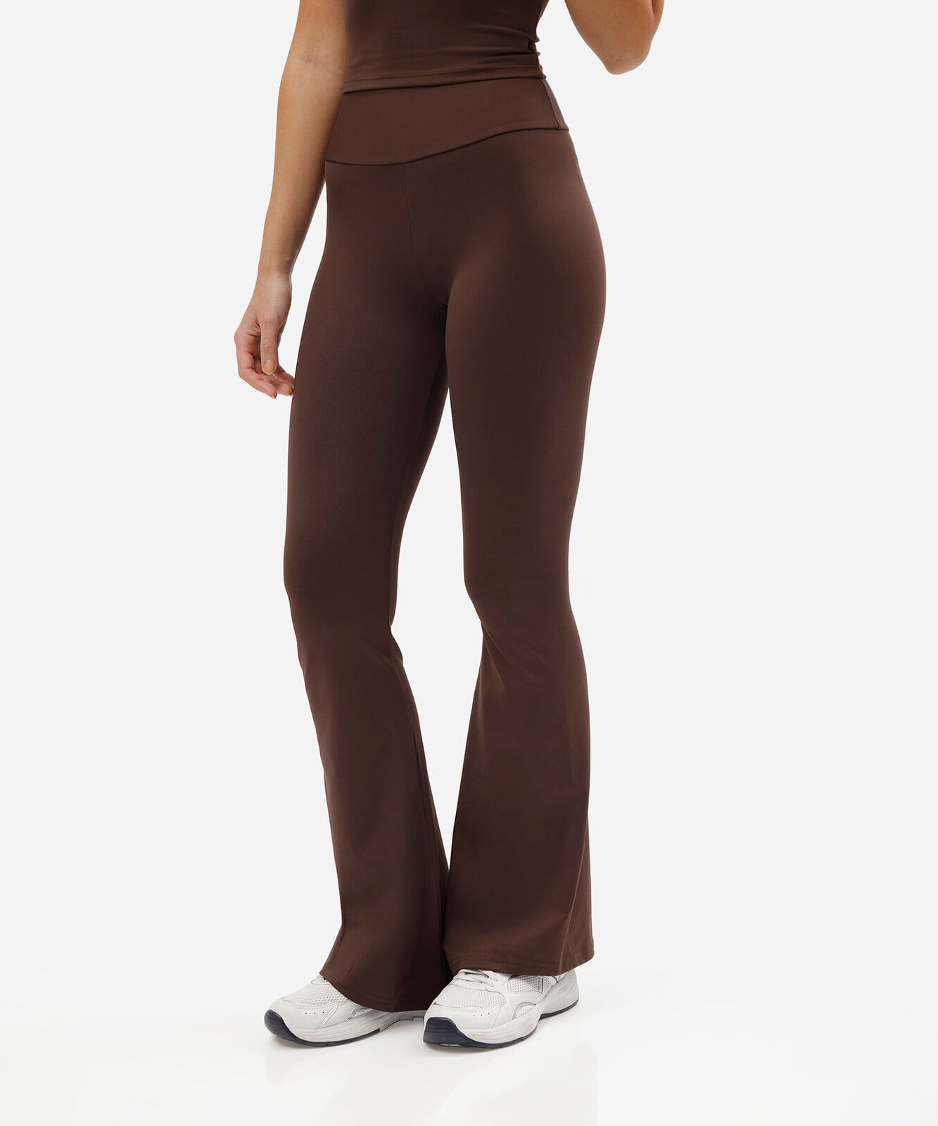 calça legging flare esportiva feminina de poliamida marrom