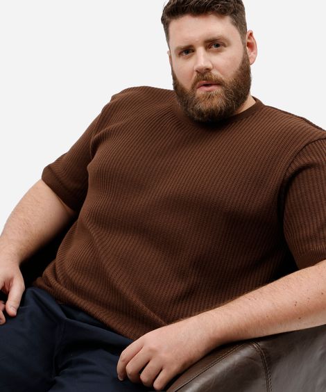 camiseta masculina de tricot texturizada plus size marrom