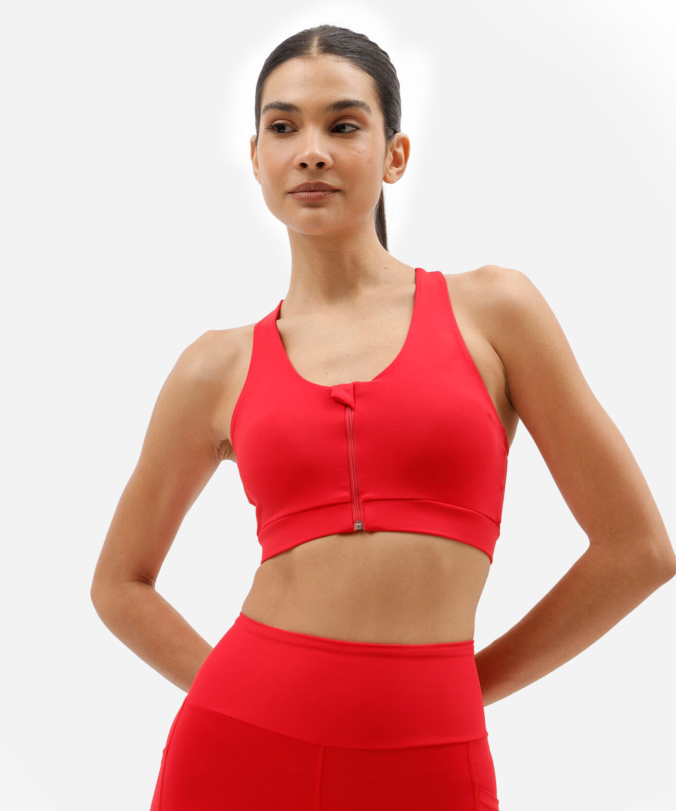 top nadador feminino esportivo com zíper vermelho