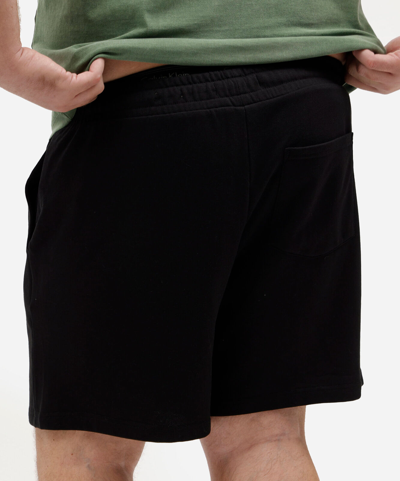 bermuda relaxed masculina cós com cordão plus size preta