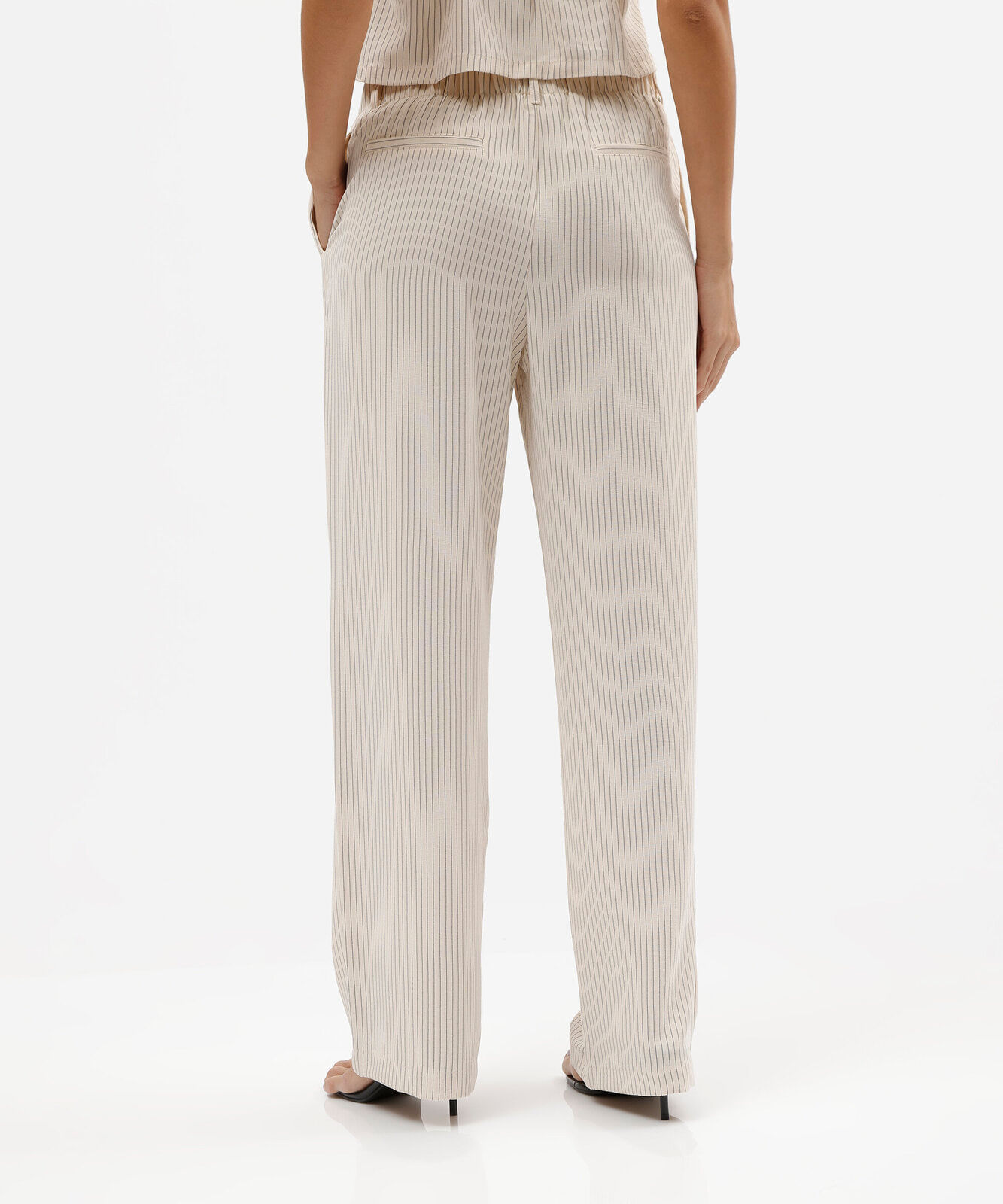 calça wide leg feminina risca de giz cintura alta off white