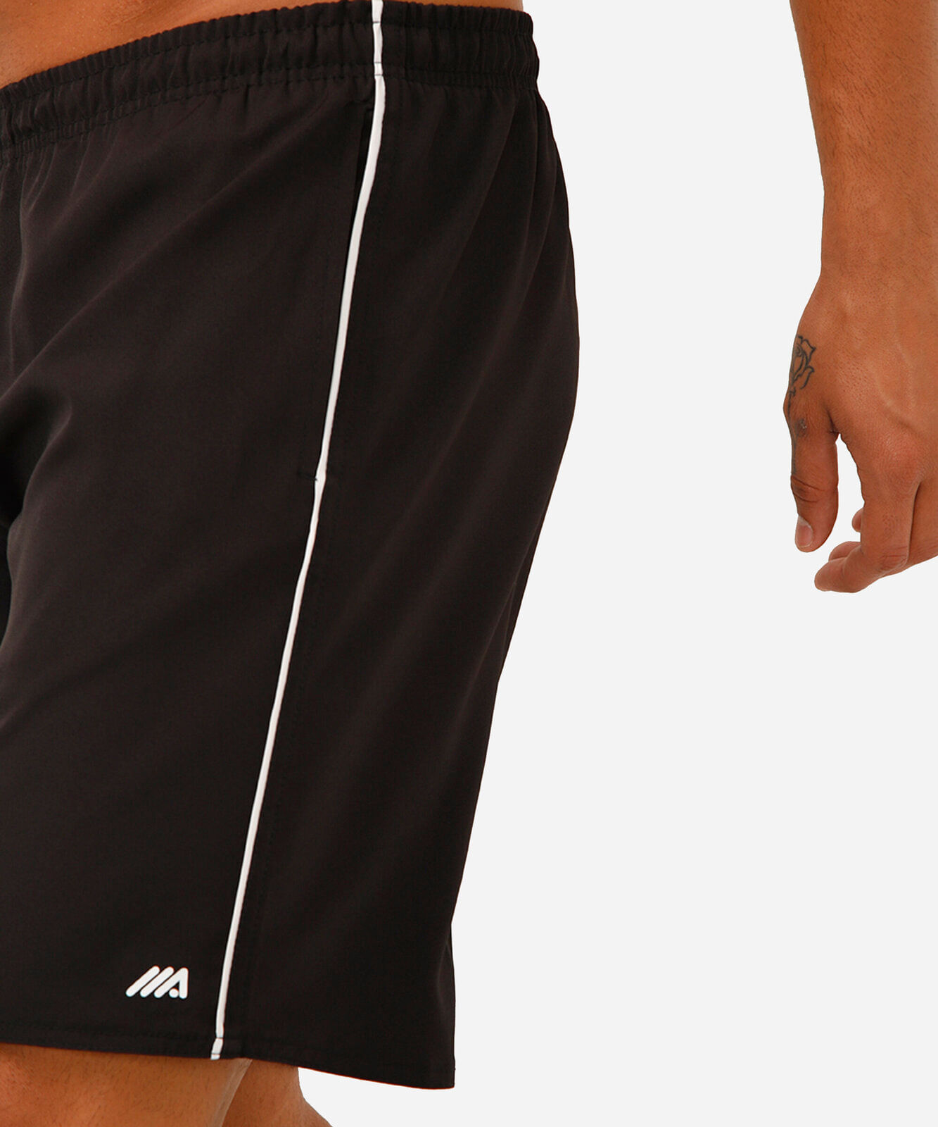 bermuda masculina com bolsos preta