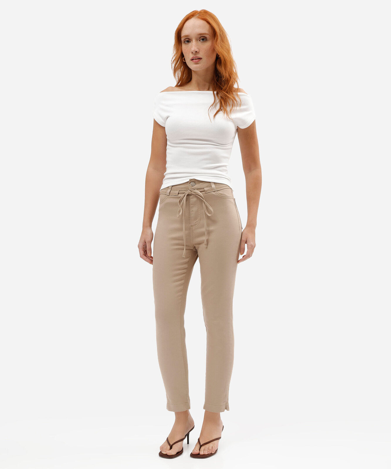 calça cigarrete cintura alta sawary  areia