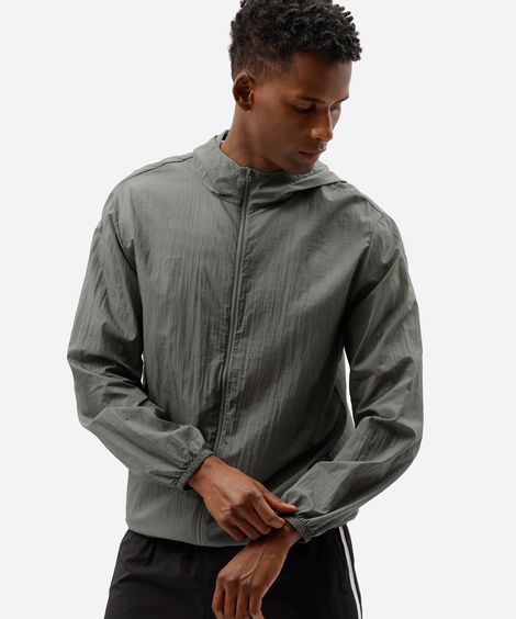 jaqueta esportiva masculina de poliamida com capuz texturizada verde