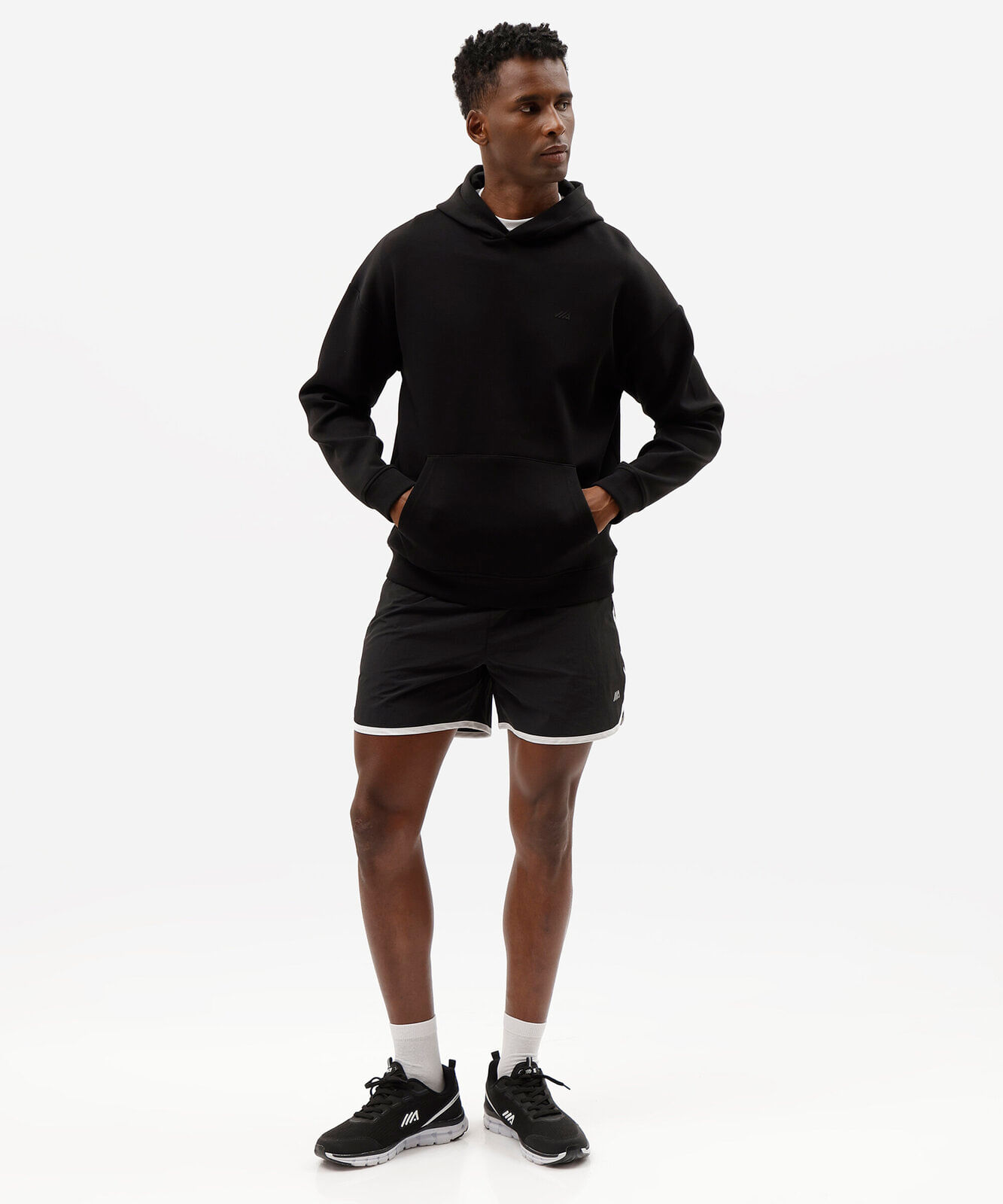 blusão esportivo masculino de moletom com capuz preto
