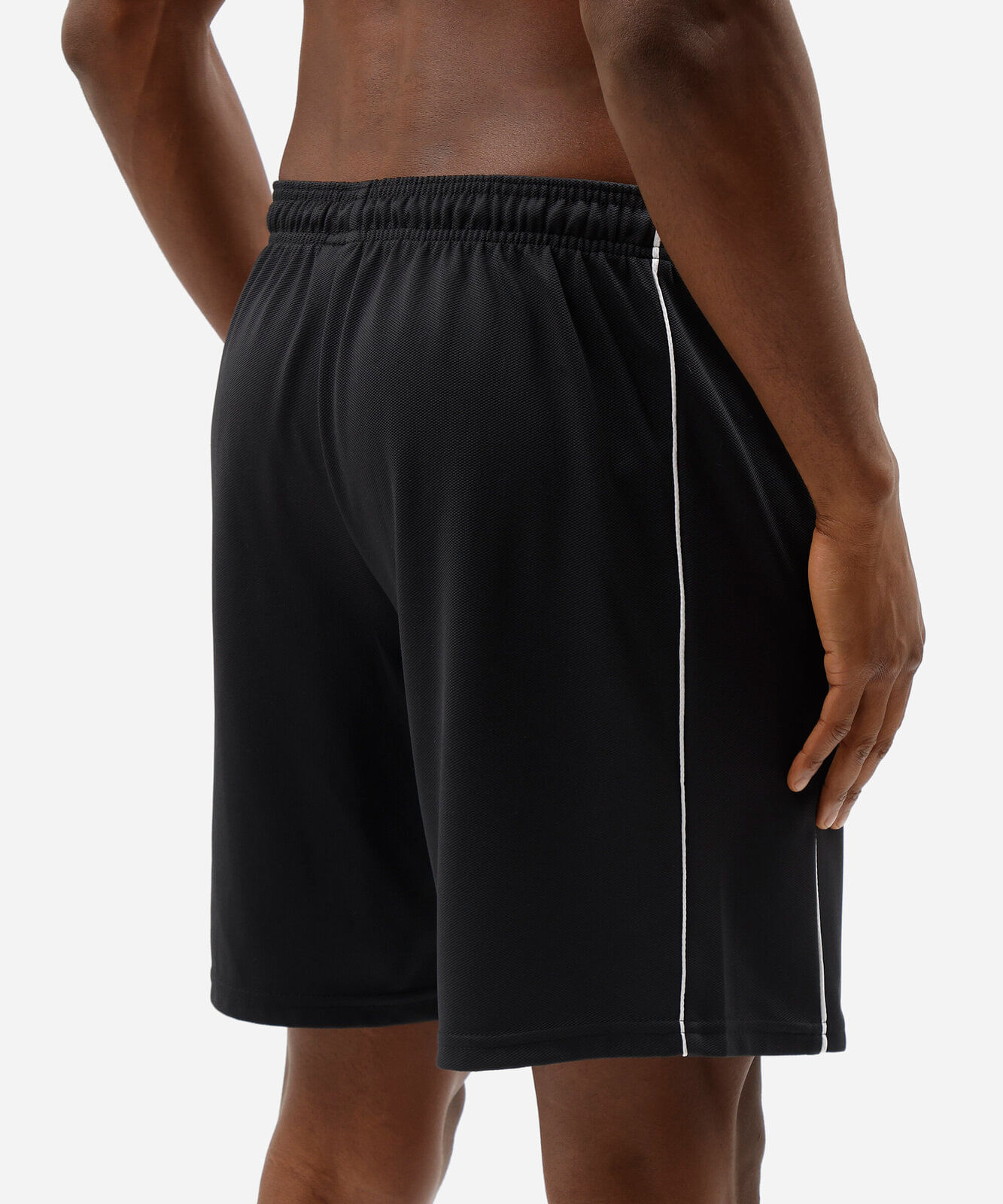 bermuda esportiva masculina com recorte preta