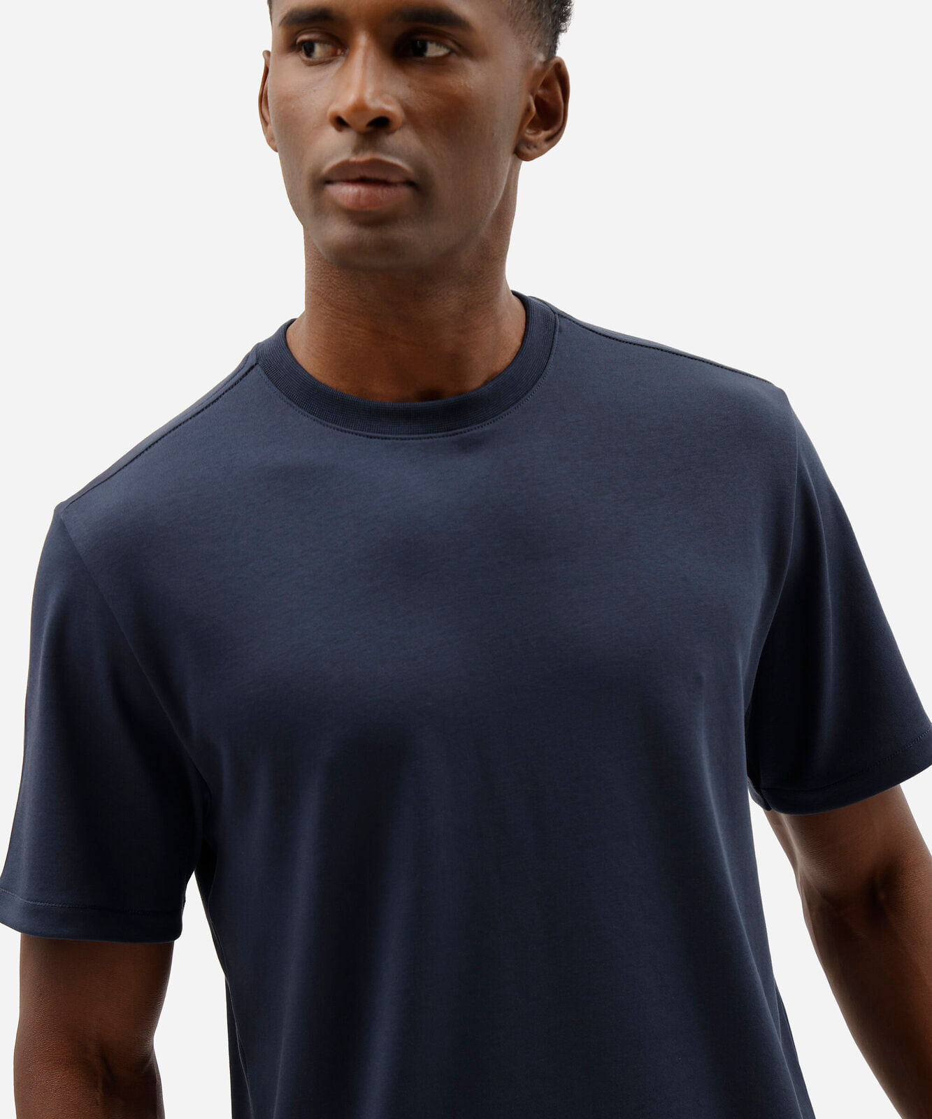 camiseta masculina comfort de malha interlock lisa azul