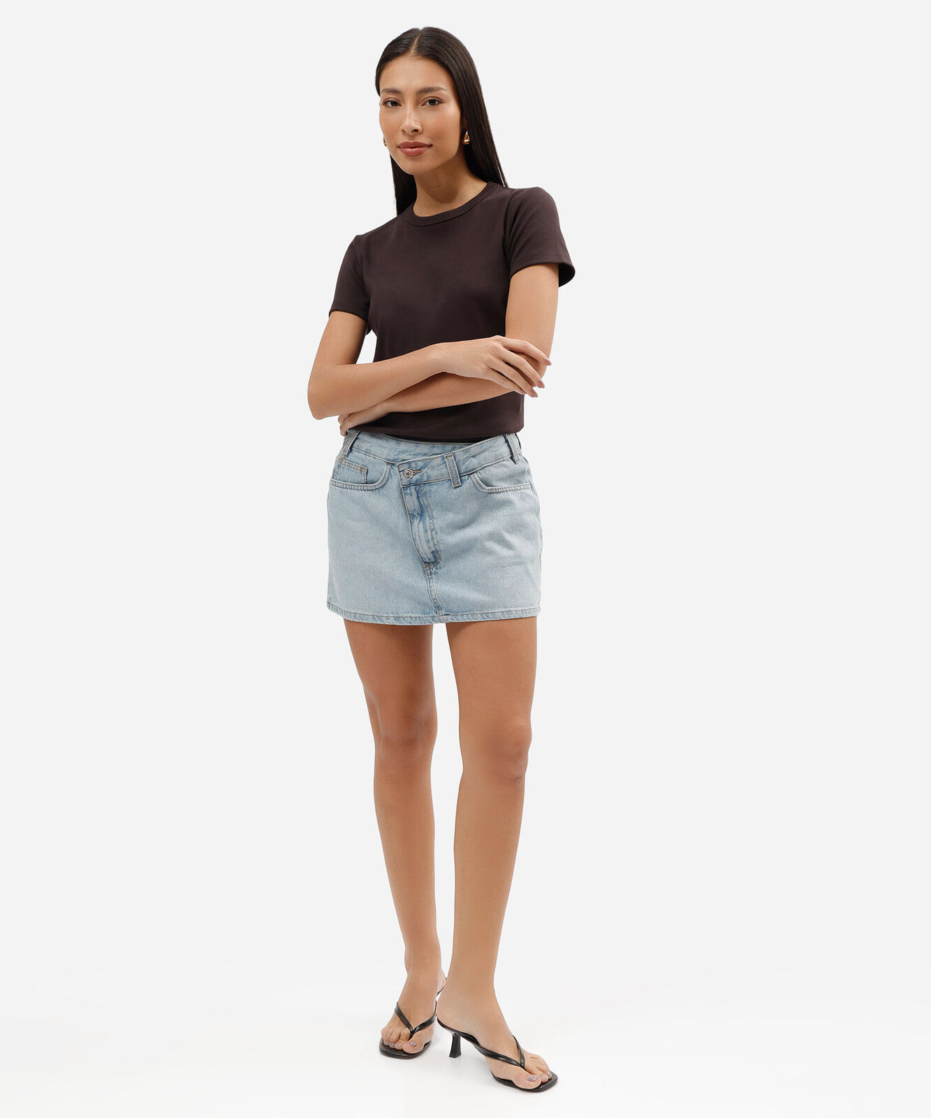 minissaia feminina jeans cintura média cós deslocado azul