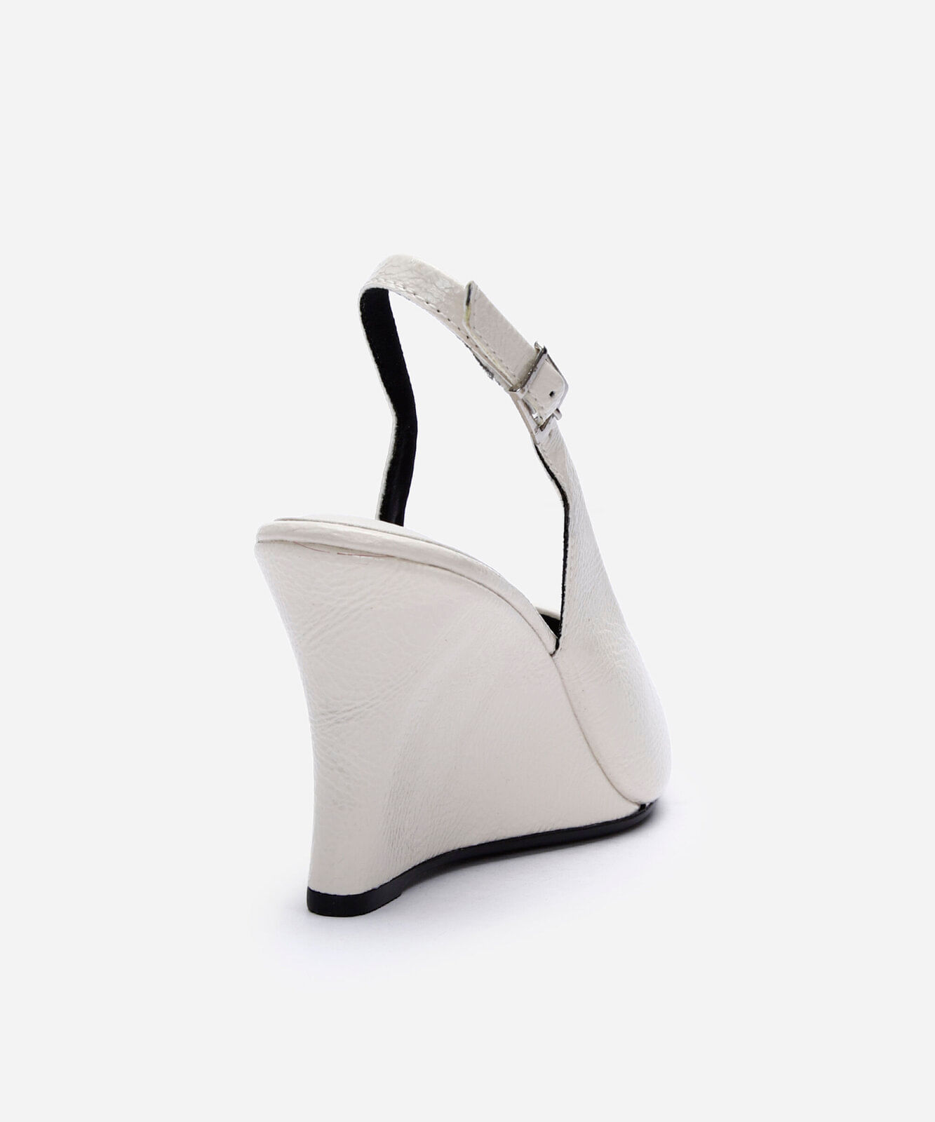 scarpin anabela slingback com bico fino - branco