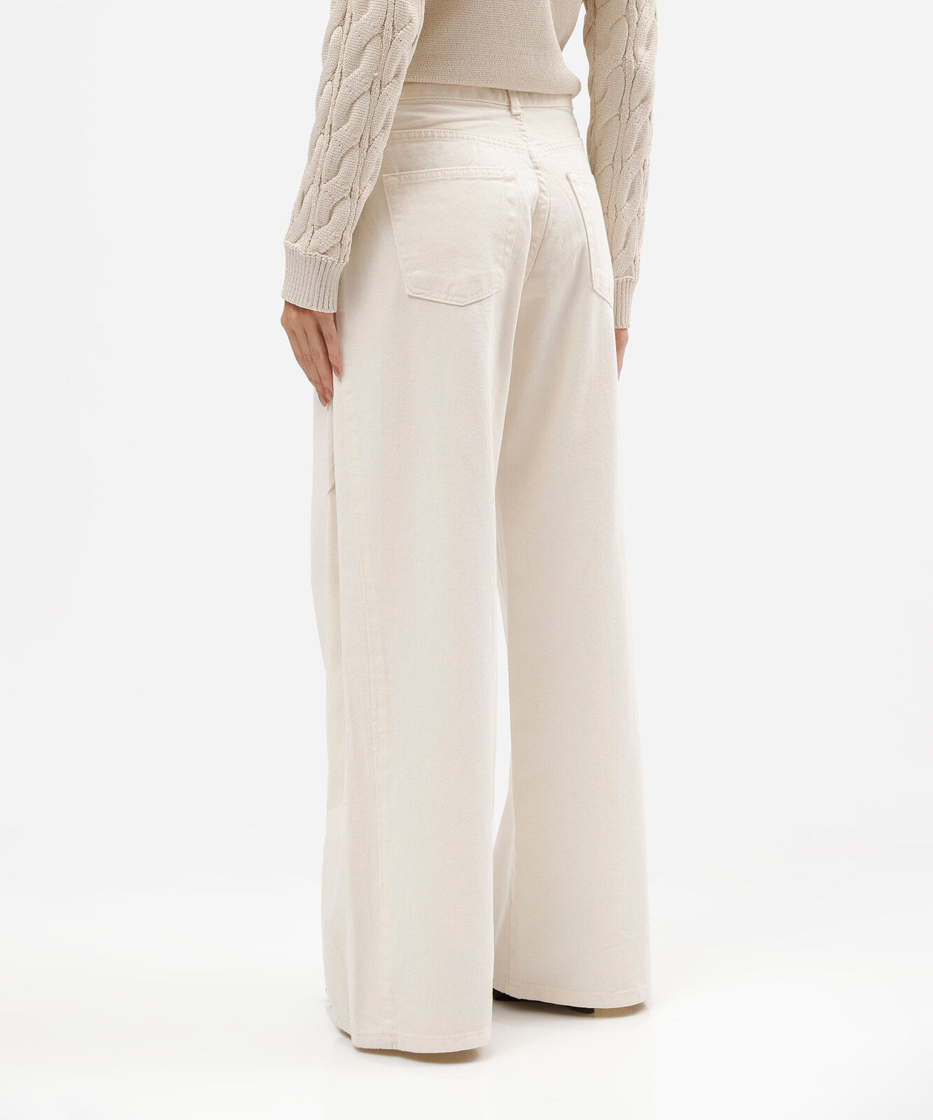 calça wide leg feminina de sarja com pregas cintura alta off white