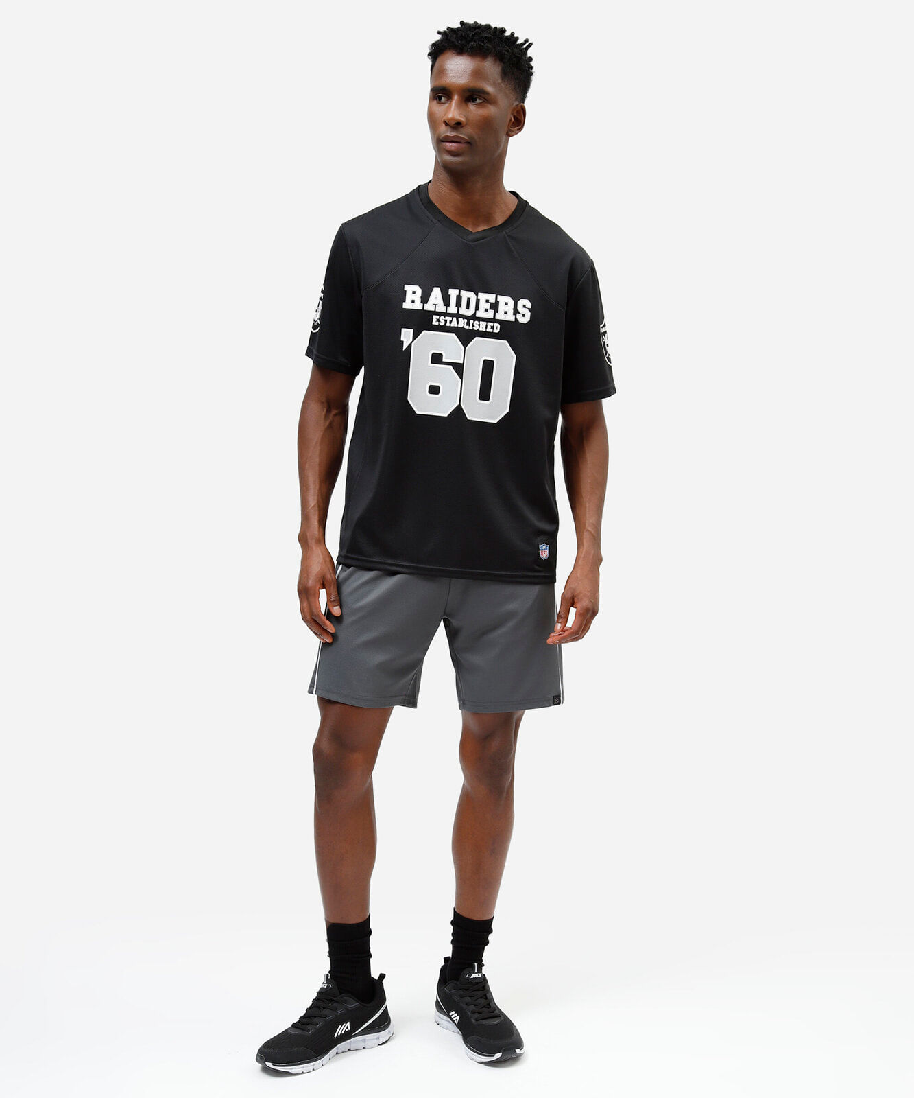 camiseta masculina gola v manga curta raiders nfl preta
