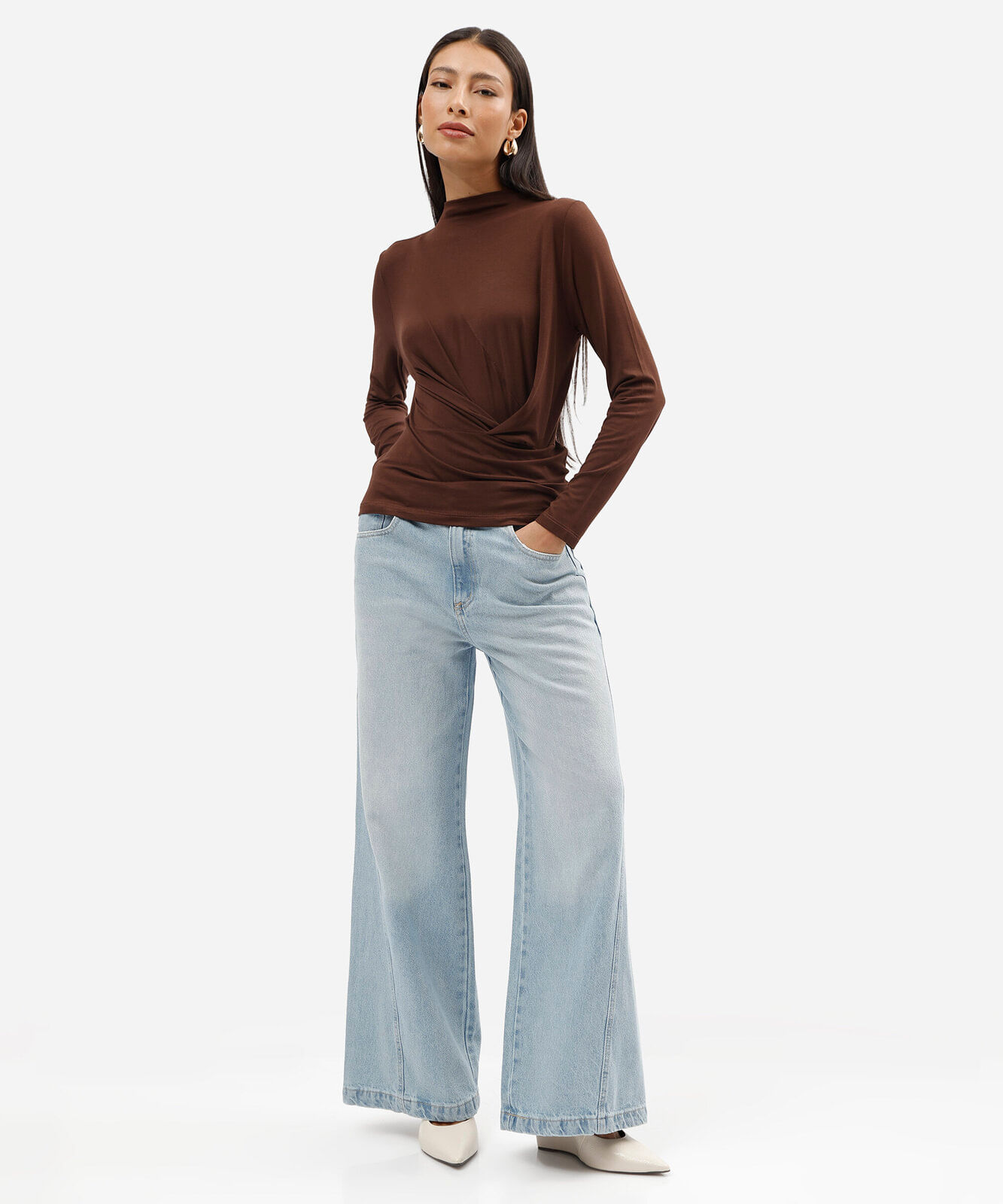 blusa feminina de viscose manga longa franzida marrom