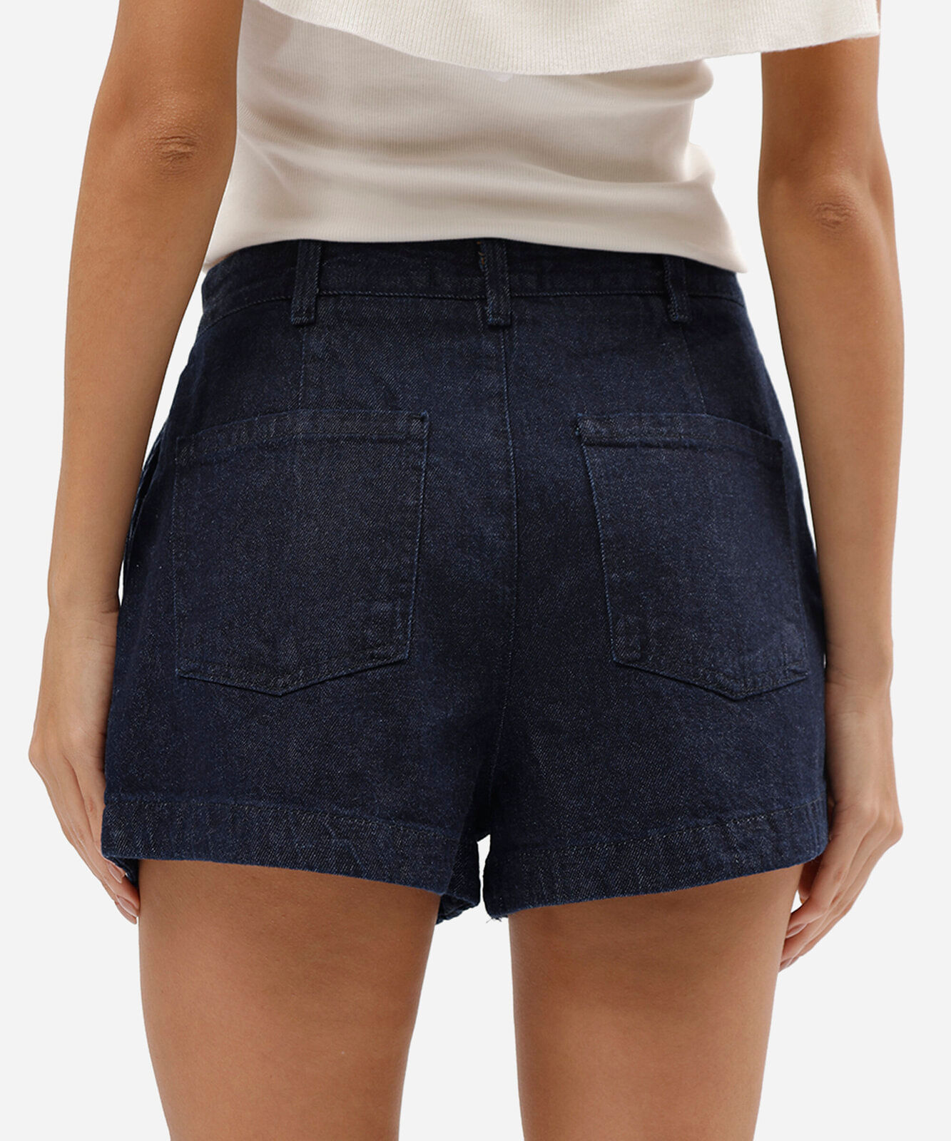 short feminino jeans com pregas cintura alta azul