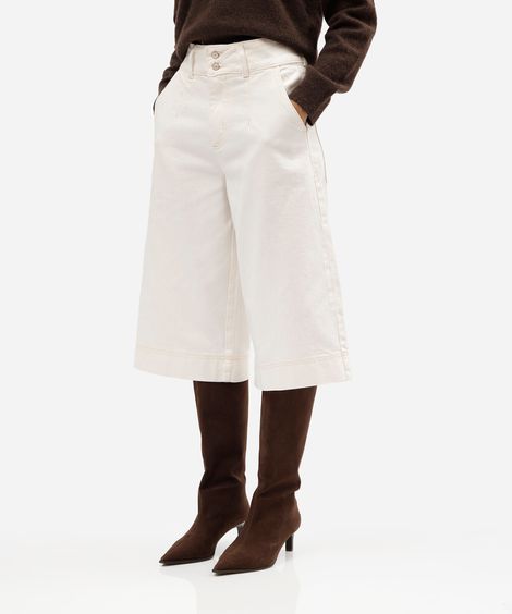 bermuda jorts feminina de sarja com pregas off white