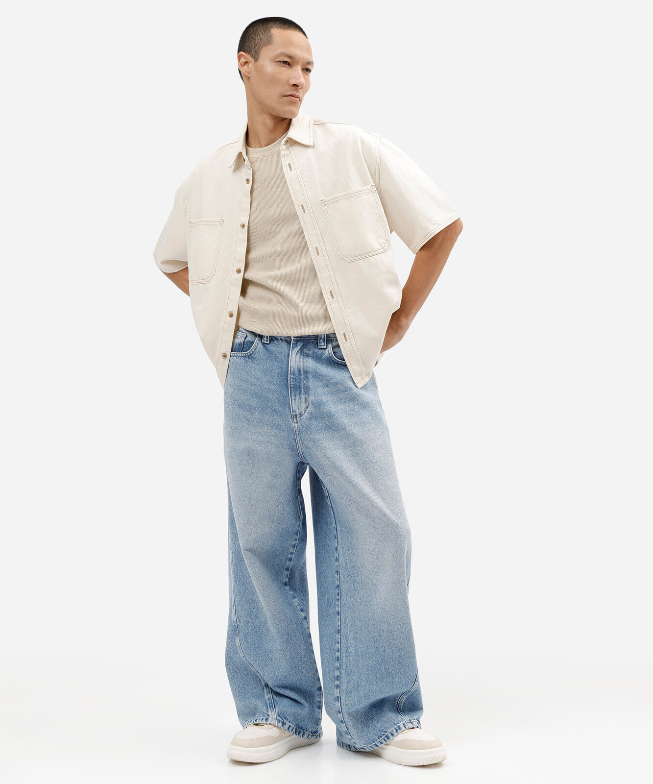 camiseta masculina manga curta texturizada bege