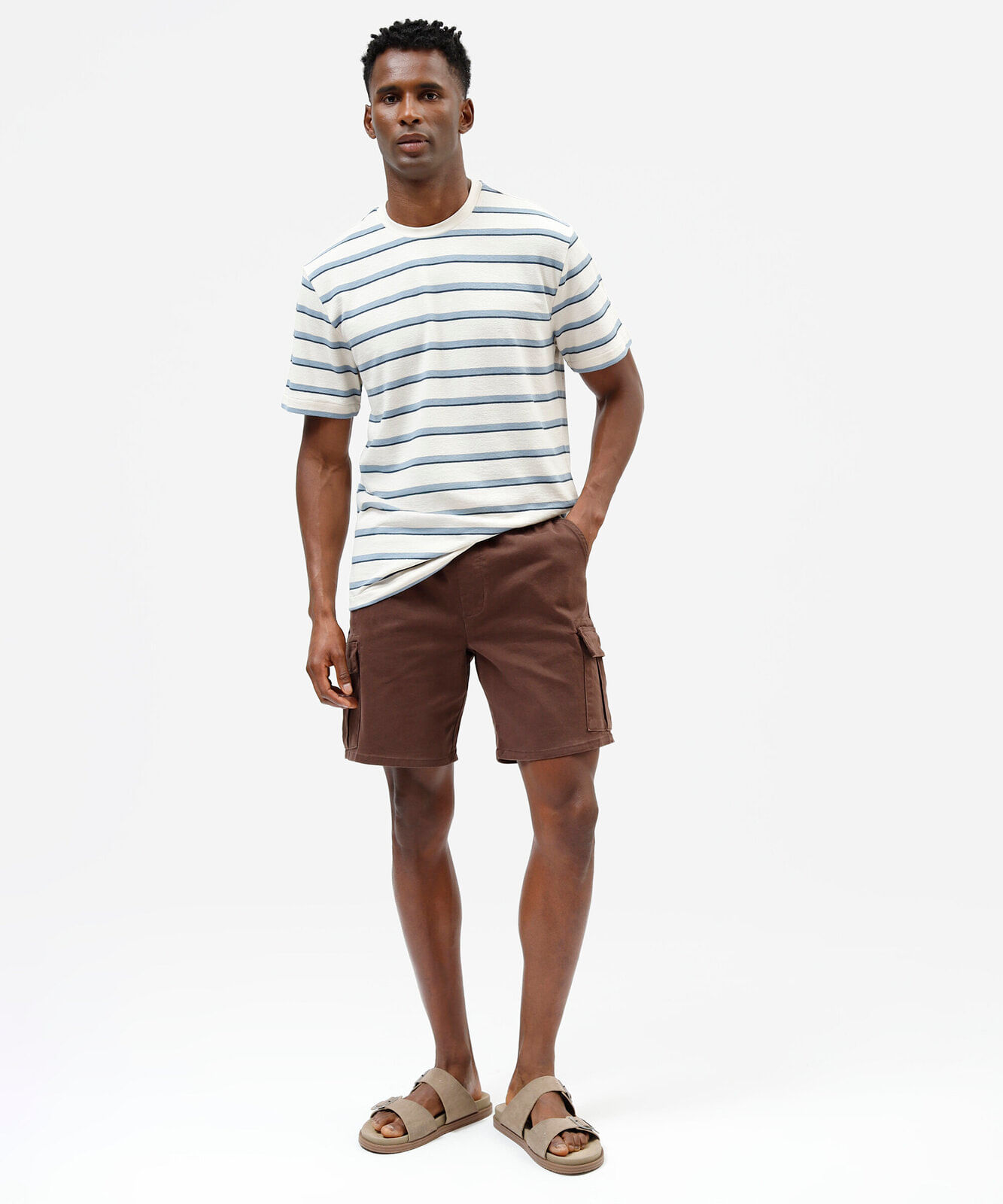 camiseta masculina com algodão manga curta listrada cinza