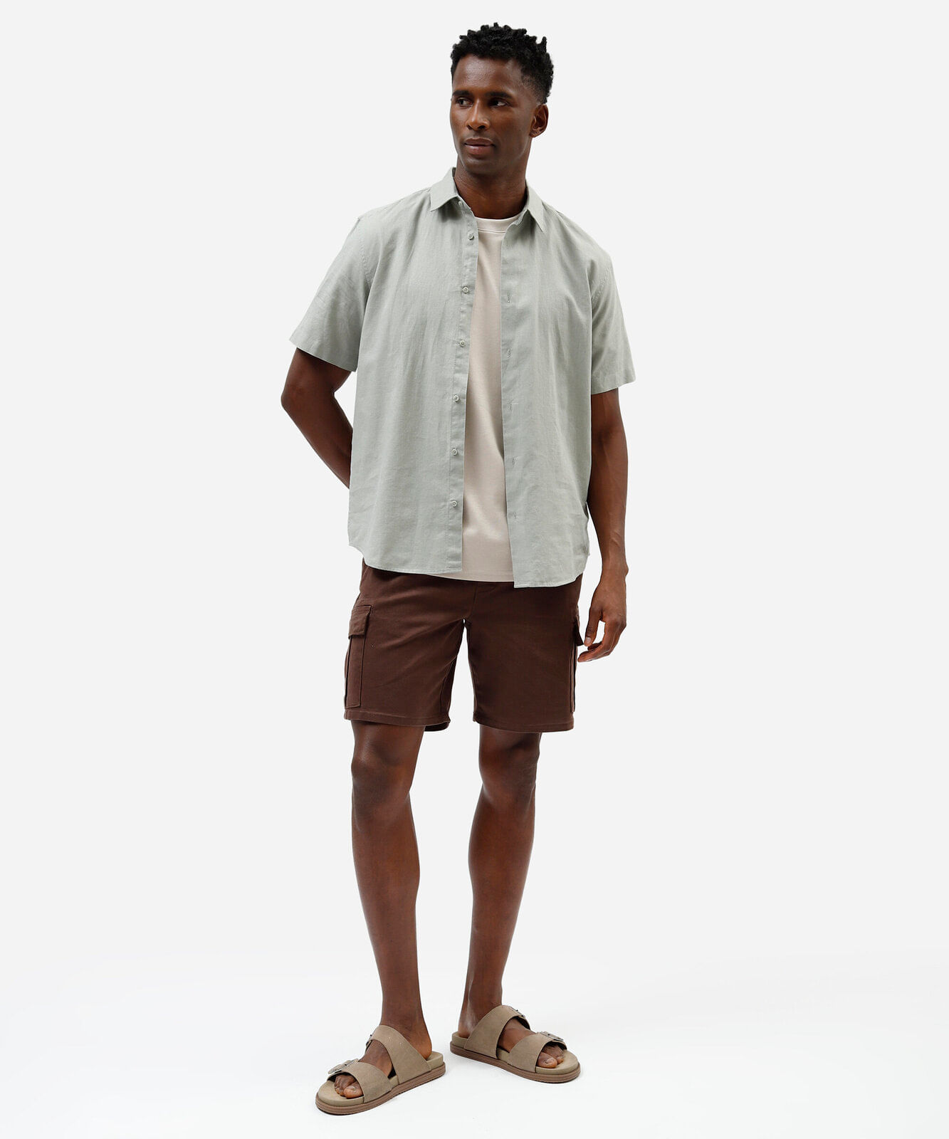 camisa comfort masculina com linho manga curta verde