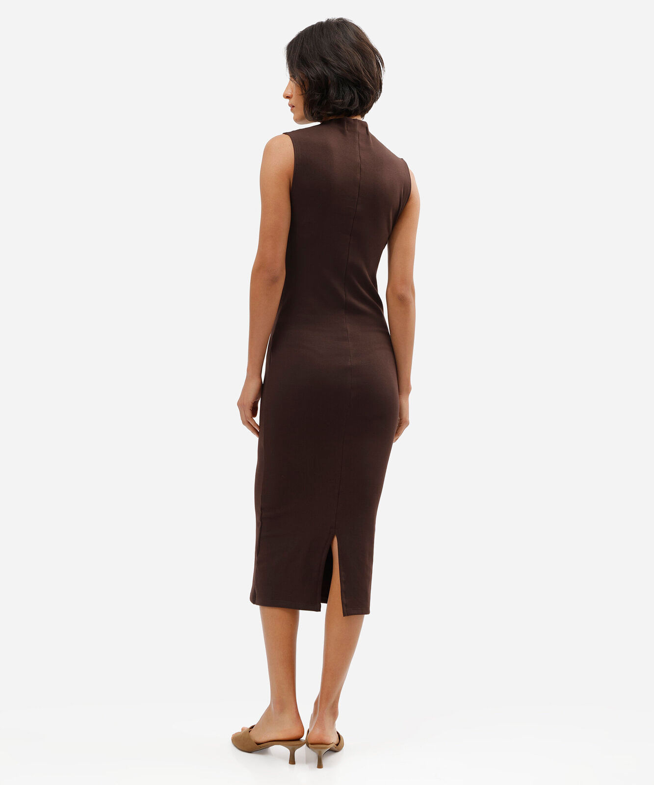 vestido feminino de algodão gola alta marrom