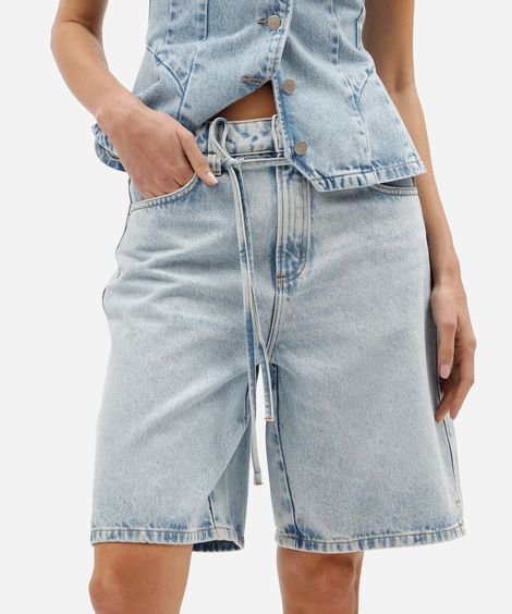 bermuda jeans feminina relaxed cintura média com cordão azul