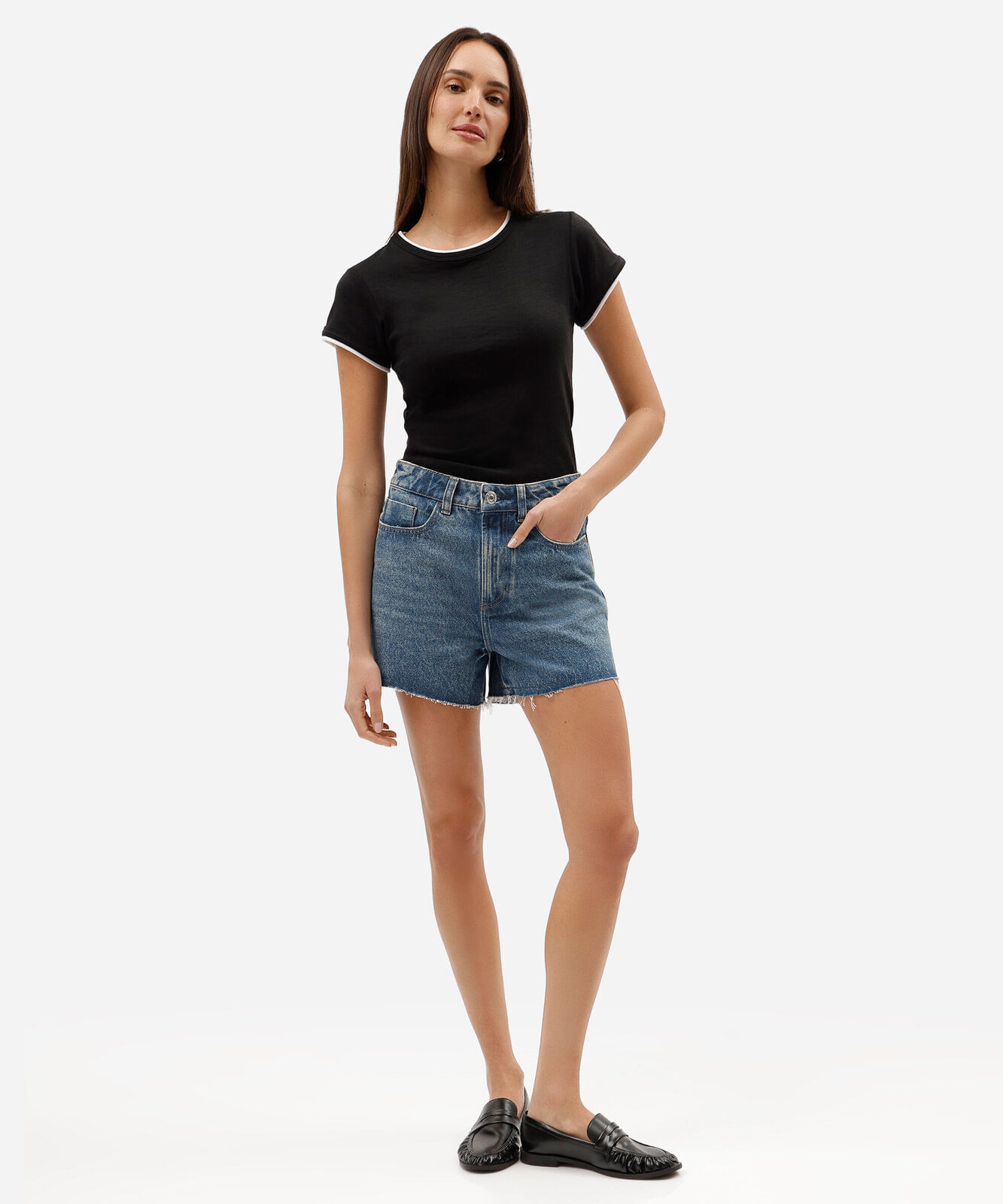 short jeans reto cintura média azul