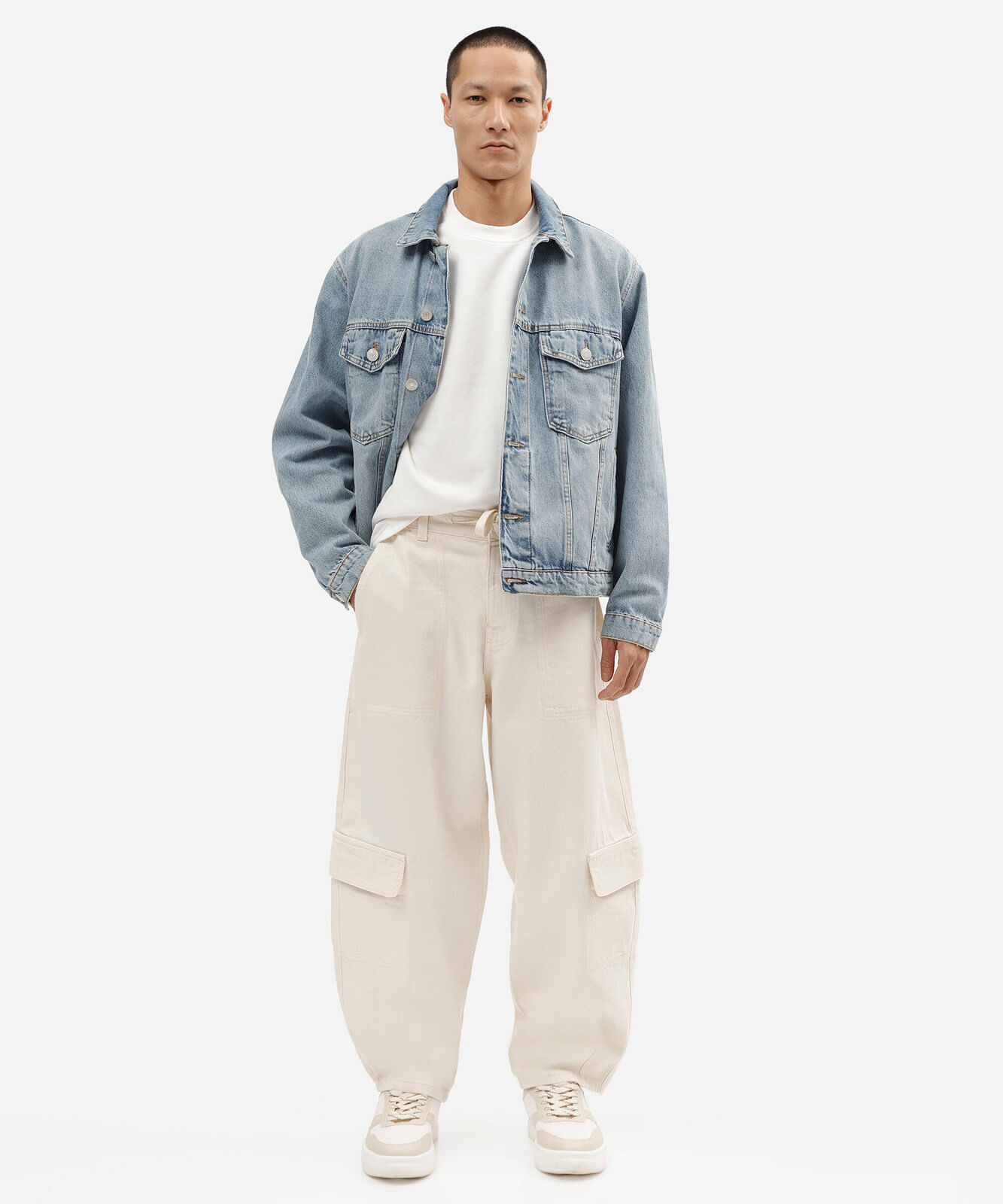 calça barrel cargo masculina de sarja com cordão off white