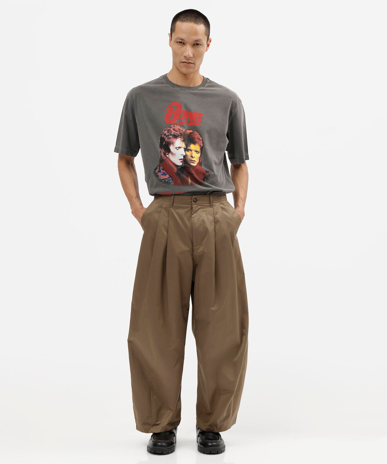 camiseta masculina de algodão manga curta estonada david bowie cinza