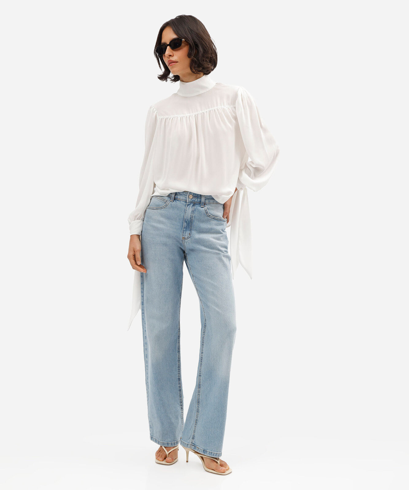 blusa feminina gola alta manga longa com amarração off white